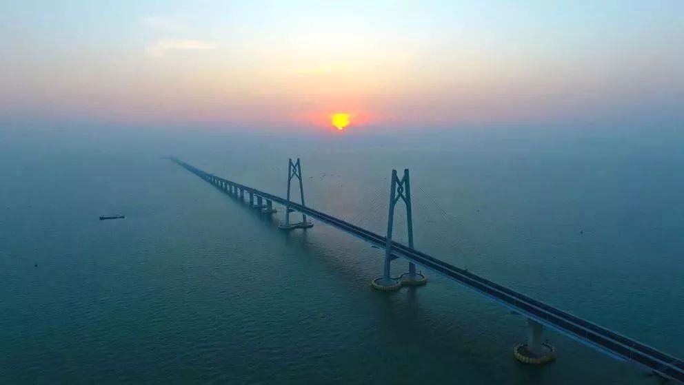 TP-LINK网桥助力珠港澳大桥中华白海豚自然保护区超远距离无线监控 - 案例详情
