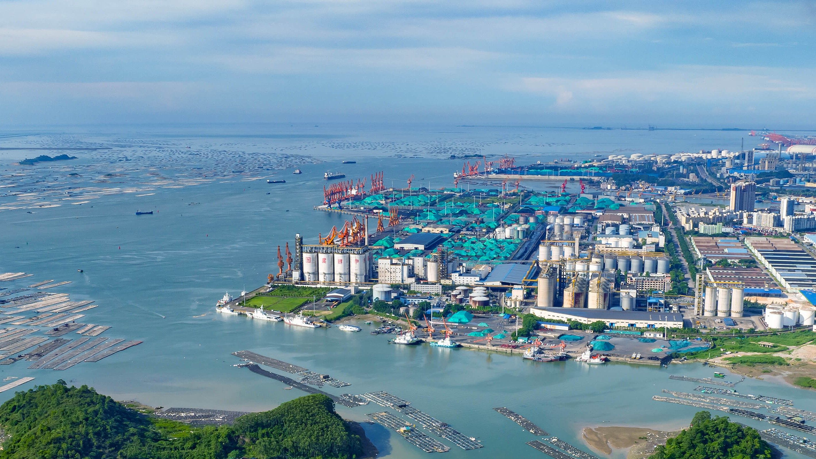 广西钦州港沥青仓储加工贸易基地